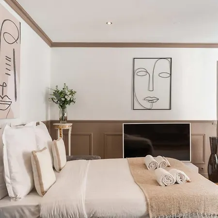 Premium Apartment In Champs-Elysees Appartamento *