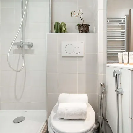 Appartamento Premium Apartment In Champs-Elysees