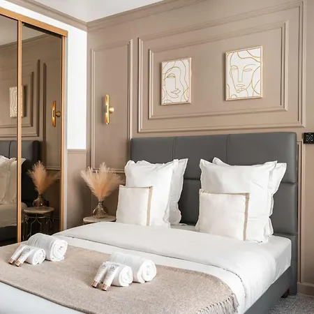 Appartamento Premium Apartment In Champs-Elysees